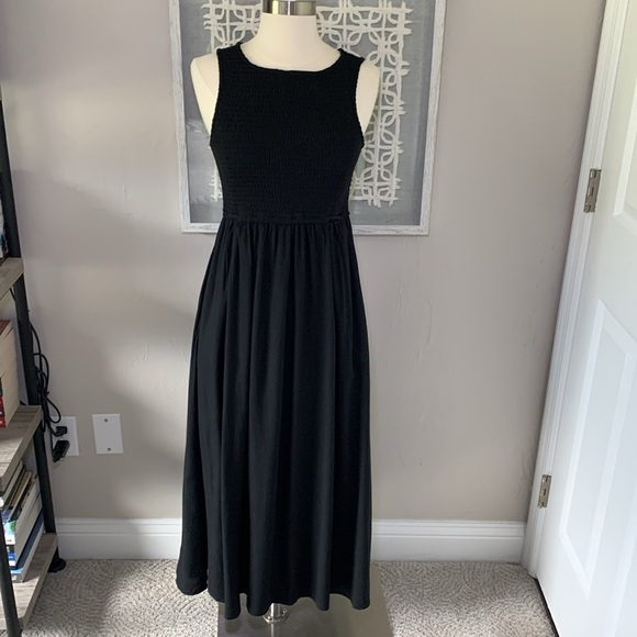 Japna black midi- maxi dress with fitted body and flowing skirt size small - Picture 4 of 10